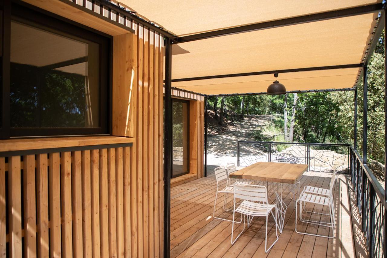 Les Cabanes De La Fontaine ラコステ エクステリア 写真